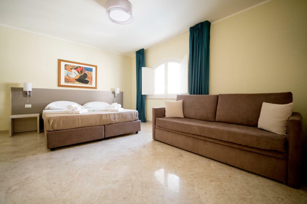 Historico Loft & Rooms Palazzo Adragna XIX Trapani Bagian luar foto
