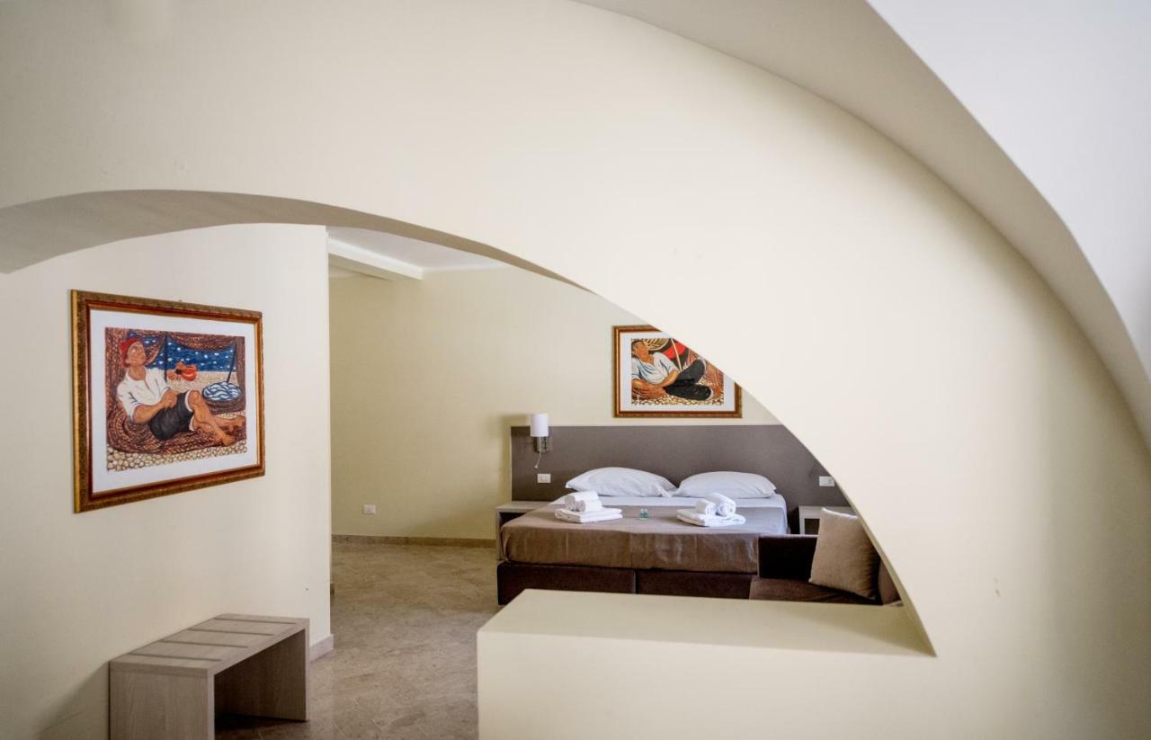 Historico Loft & Rooms Palazzo Adragna XIX Trapani Bagian luar foto